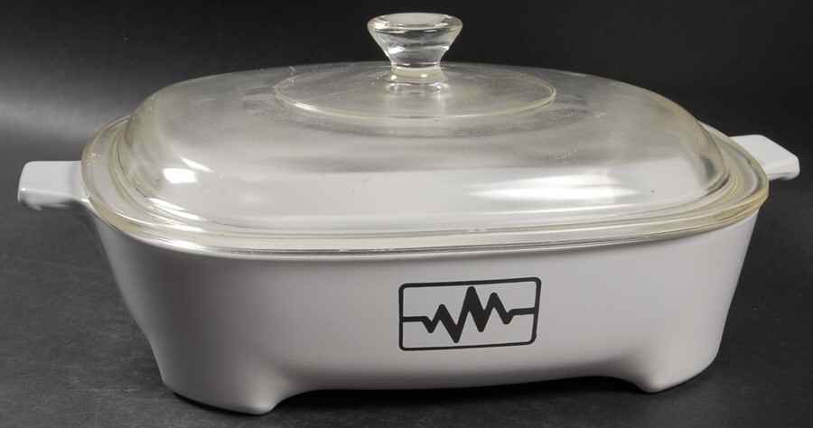 Browning Skillets 8" Covered Browning Skillet by Corning Corelle-1