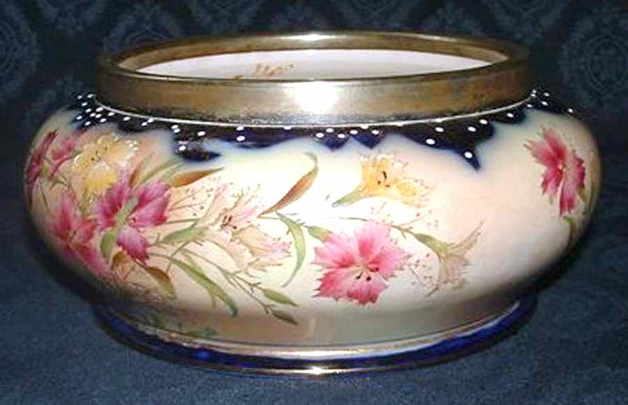 CAW7 Rose Bowl by Carlton Ware (England)-1