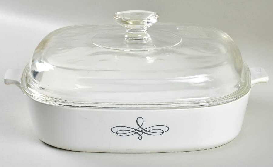 Black Trefoil 2.5 Quart Square Casserole with Lid by Corning Corelle-1