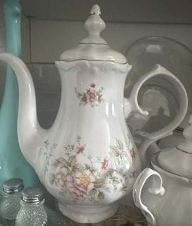 CWM7 Coffee Pot & Lid by Crown Regent (Romania)-1