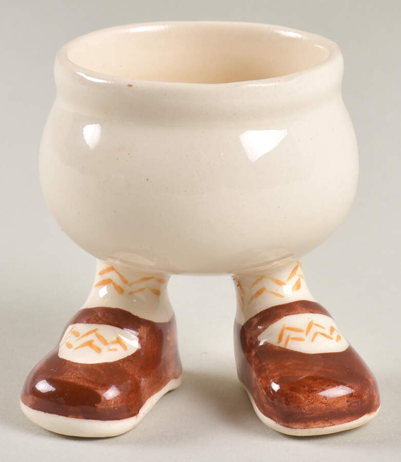 CAW8 Figural Egg Cup by Carlton Ware (England)-1