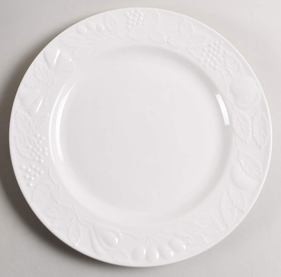 C5D1 Dinner Plate by Collins Co Ltd-1