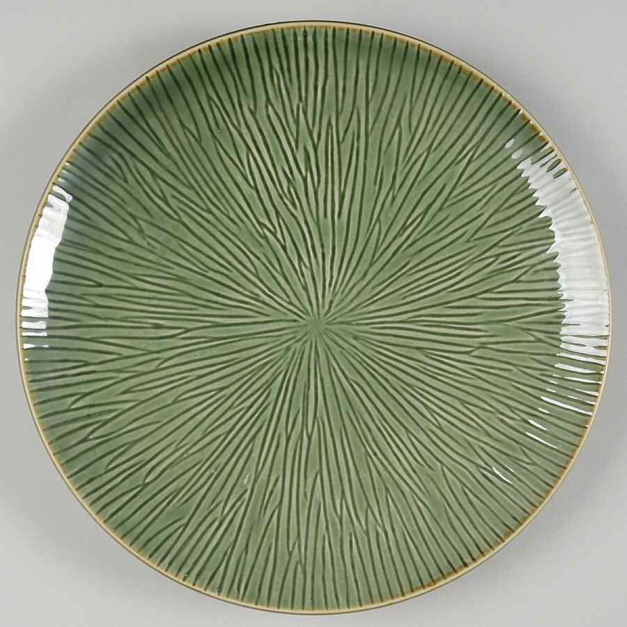 Emerald Leaf Dinner Plate by Culinary Arts-1