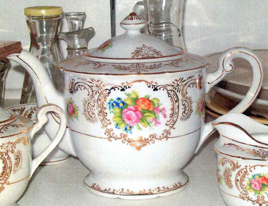 CHK27 Teapot & Lid by Chikaramachi (Japan)-1