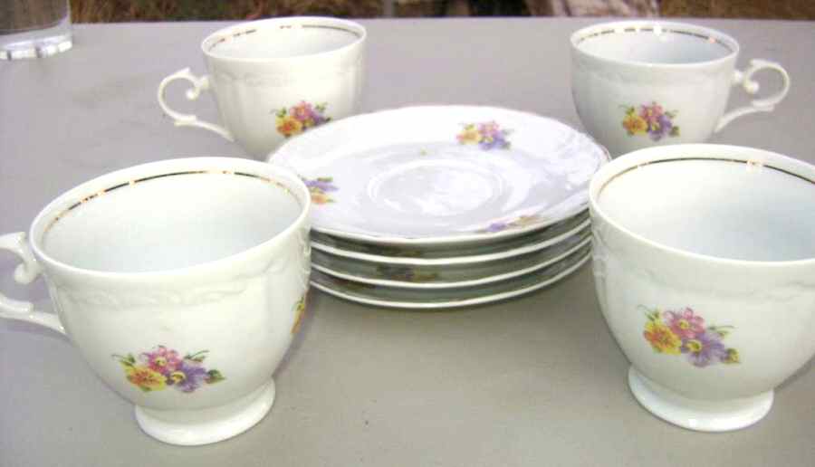 CWM9 Footed Cup by Crown Regent (Romania)-1
