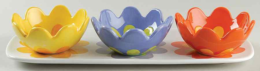Modern Garden Condiment Set - Set of 3 Motif Bowls with Tray by Certified International-1