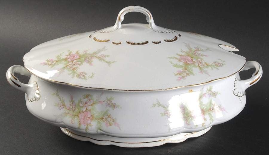 1652 Oval Tureen & Lid by Chester Pottery-1