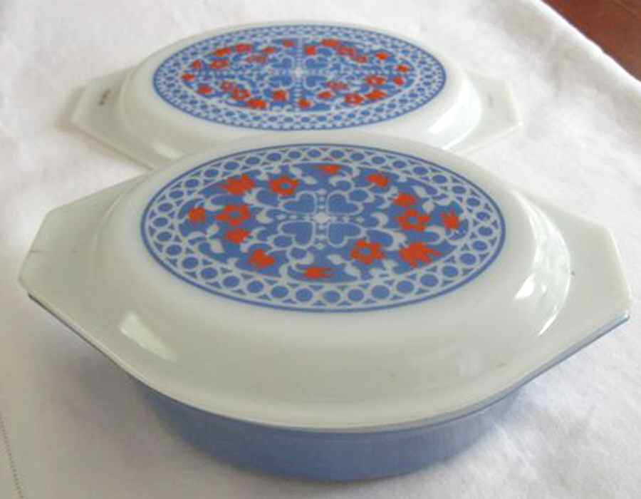 New Holland Round Covered Vegetable by Corning Corelle-1