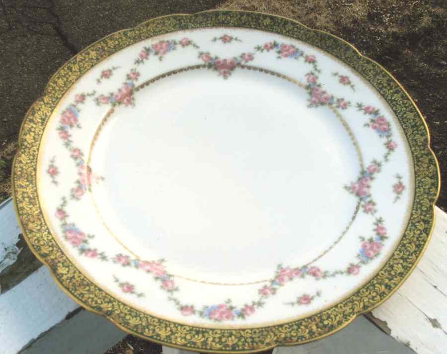 CHF1603 Dinner Plate by Charles Field Haviland-1