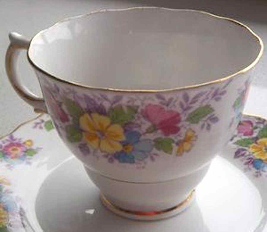 C580 Footed Cup by Colclough-1
