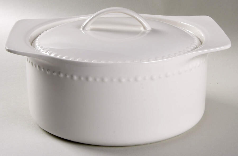 Chef's Collection (Hobnail) 2 Qt Round Covered Casserole by Ciroa-1