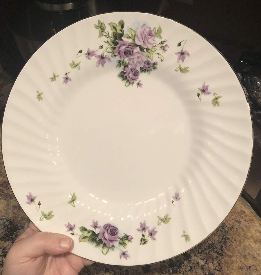 Lucinda Dinner Plate by Ciera-1