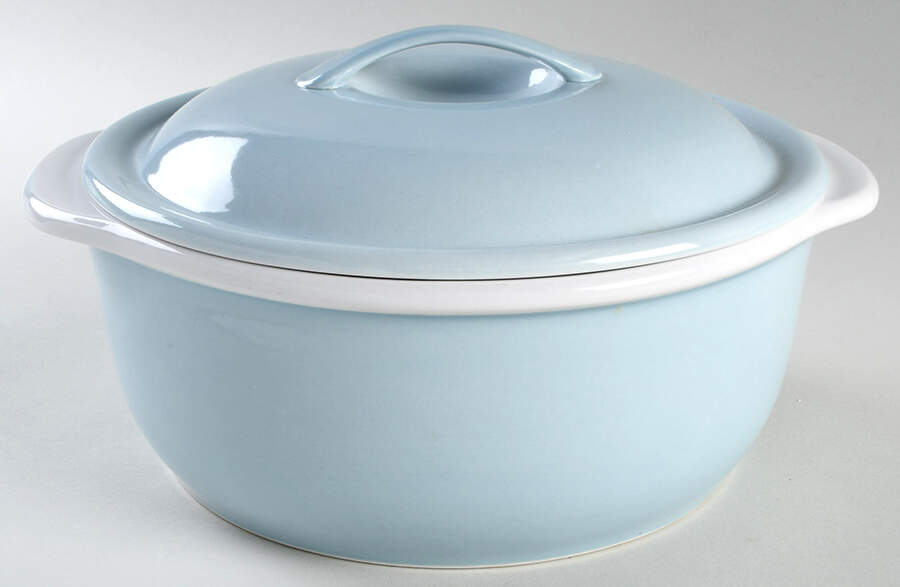 Light Blue 2.5 Qt Round Covered Casserole by Corning Corelle-1