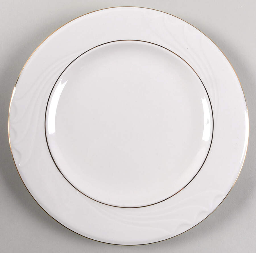 CFN4 Dinner Plate by Command Performance-1