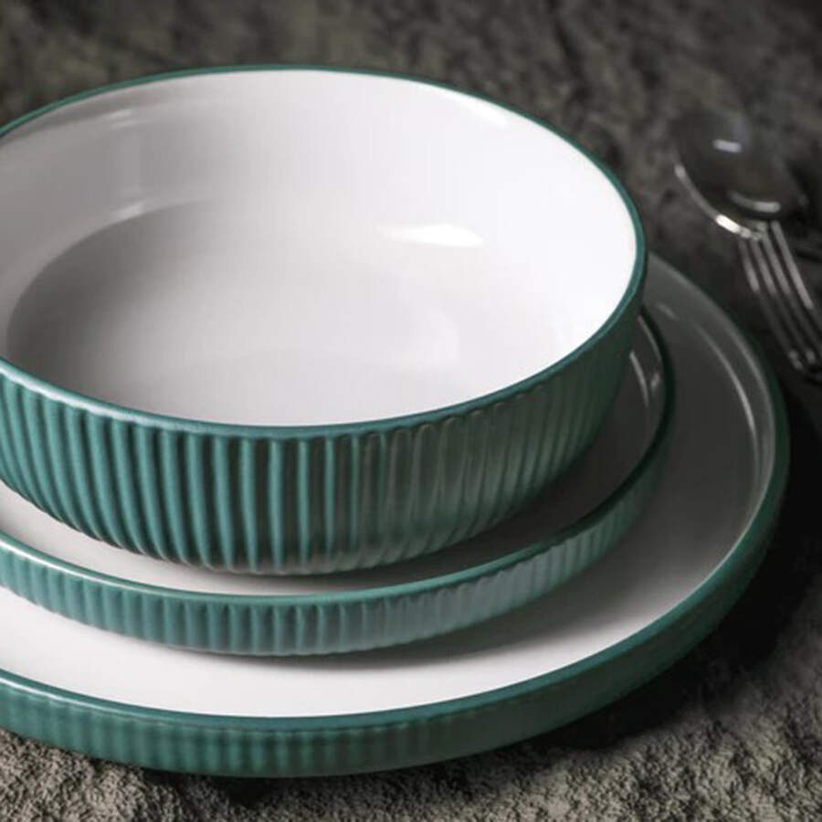 Laro Green Dinner Plate by Christian Siriano New York-1