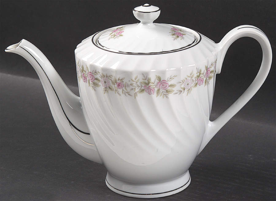 Teahouse Rose Teapot & Lid by Dansico-1