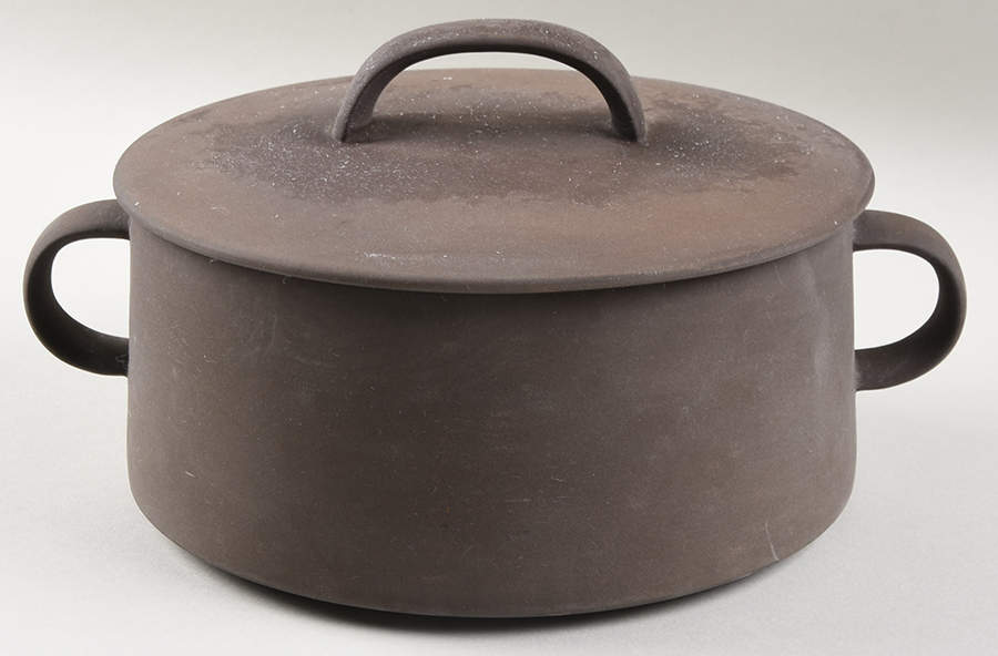 Flamestone Smooth Brown 2 Qt Round Covered Casserole by Dansk-1