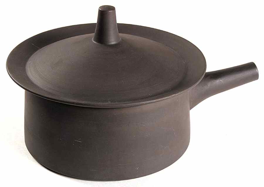 Flamestone Smooth Brown 4 Quart Round Covered Casserole by Dansk-1