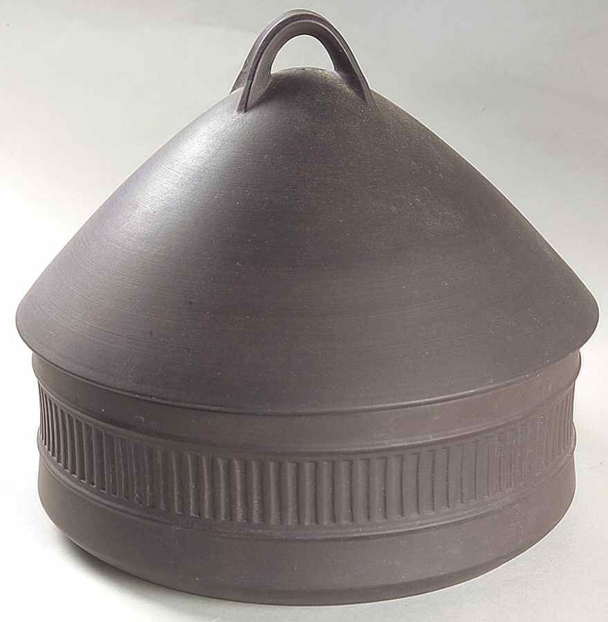 Flamestone Fluted Brown (Older) 2 Qt Round Covered Casserole by Dansk-1
