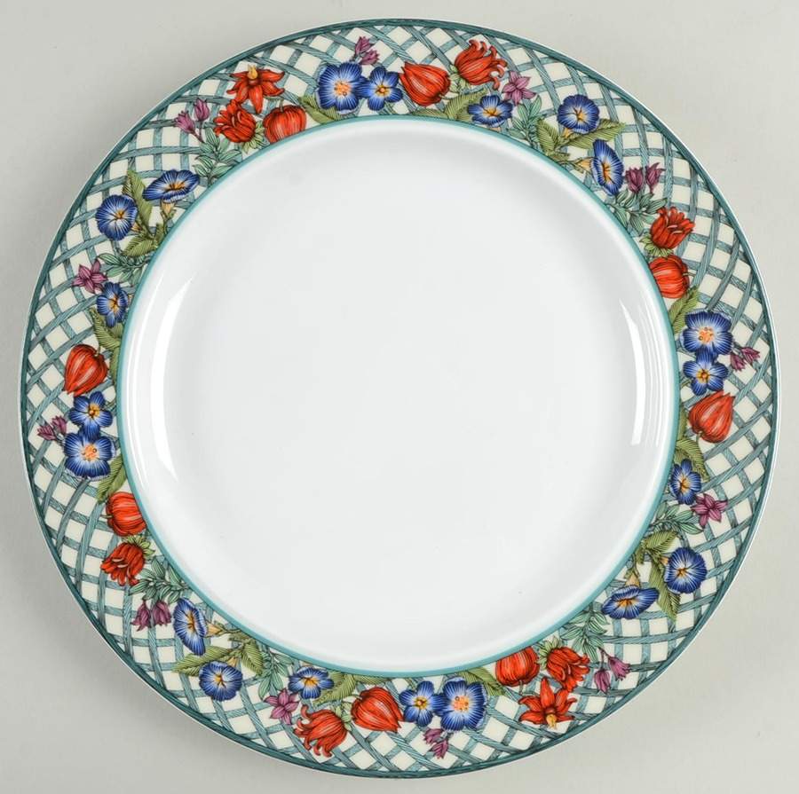 Nordic Garden-Lattice & Ribbon Dinner Plate by Dansk-1