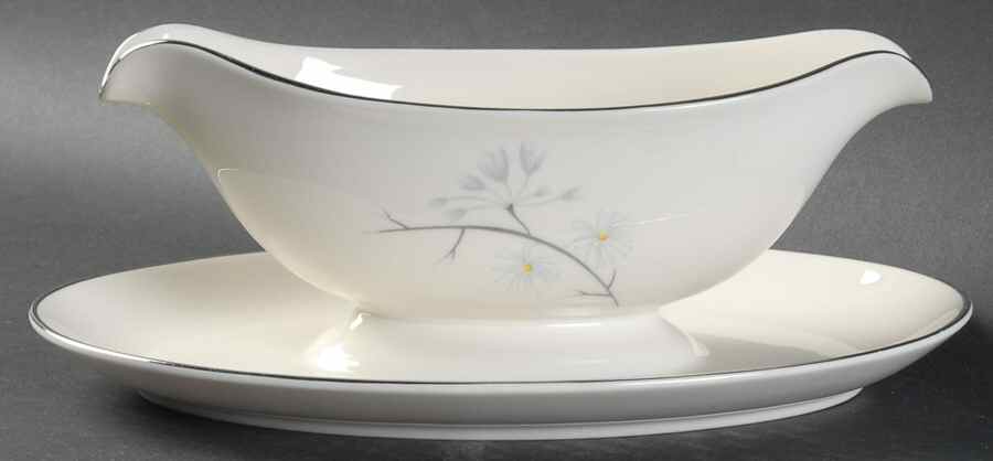 Springtime Gravy Boat with Attached Underplate by Delcrest-1