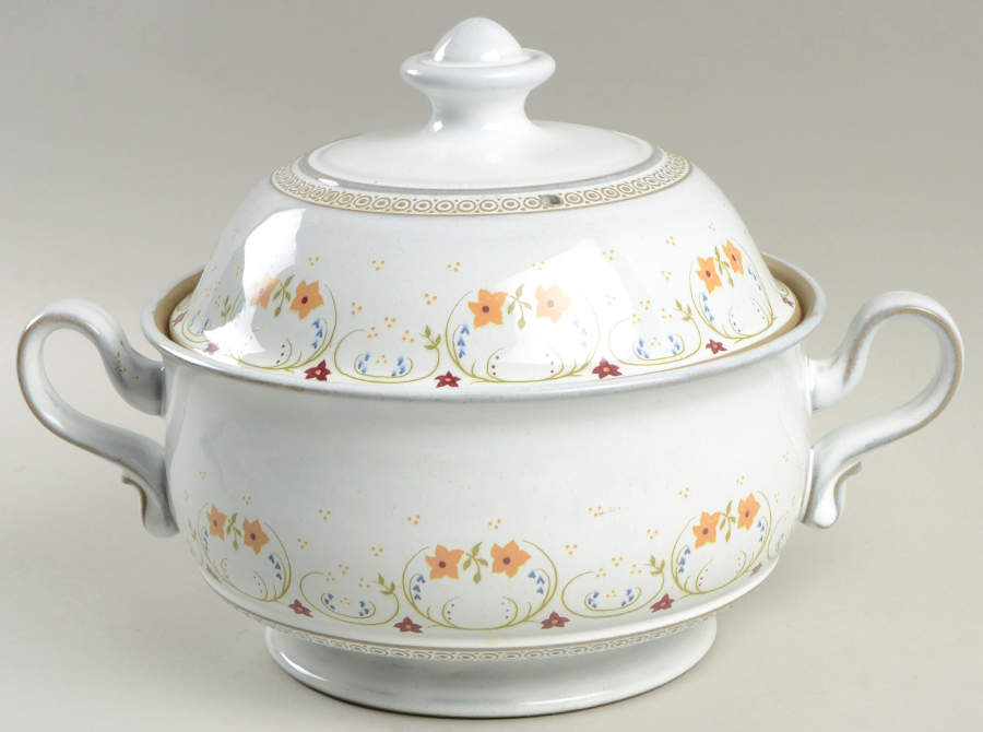 Avignon 2 Qt Round Covered Casserole by Denby-Langley-1