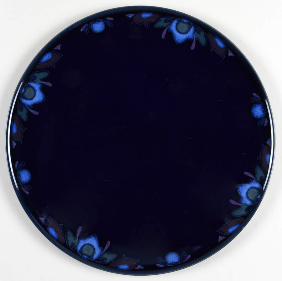 Baroque Chop Plate (Round Platter) by Denby-Langley-1