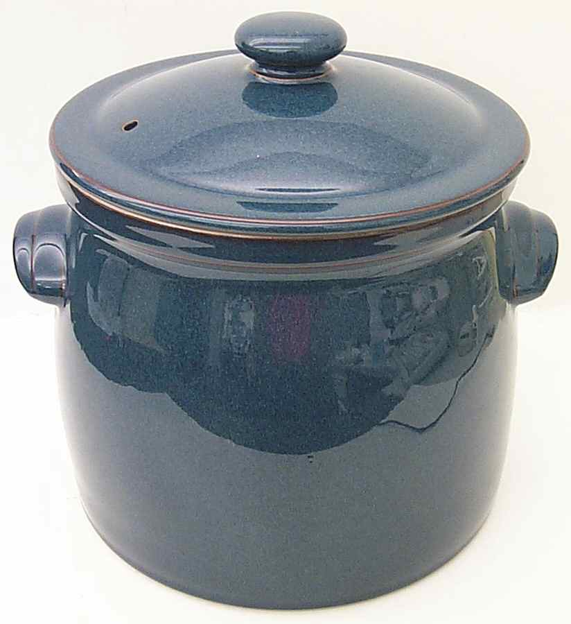 Boston 4.50 Pt Round Covered Casserole by Denby-Langley-1