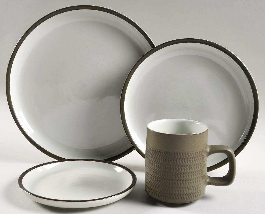 Camelot Dark Green (Older) 4 Piece Place Setting by Denby-Langley-1