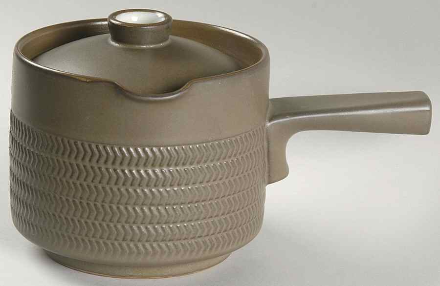Camelot Dark Green (Older) 1 Pint Saucepan & Lid by Denby-Langley-1