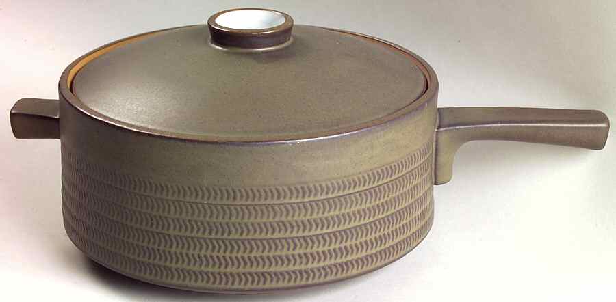 Camelot Dark Green (Older) 2 Qt Round Covered Casserole by Denby-Langley-1