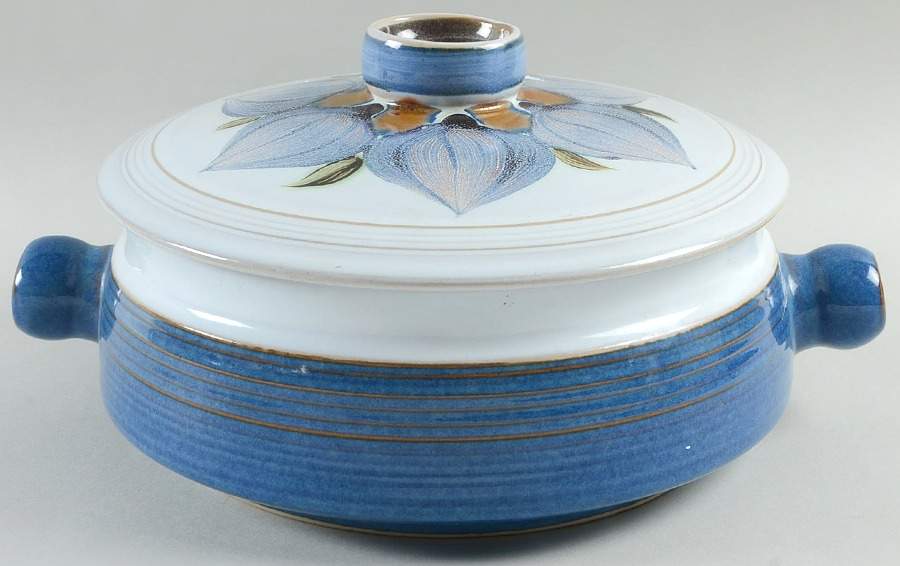 Chatsworth 2.5 Qt Round Covered Casserole by Denby-Langley-1