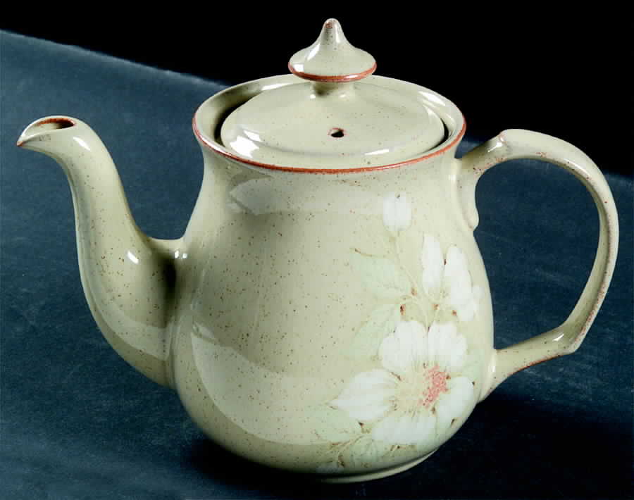 Daybreak Teapot & Lid by Denby-Langley-1