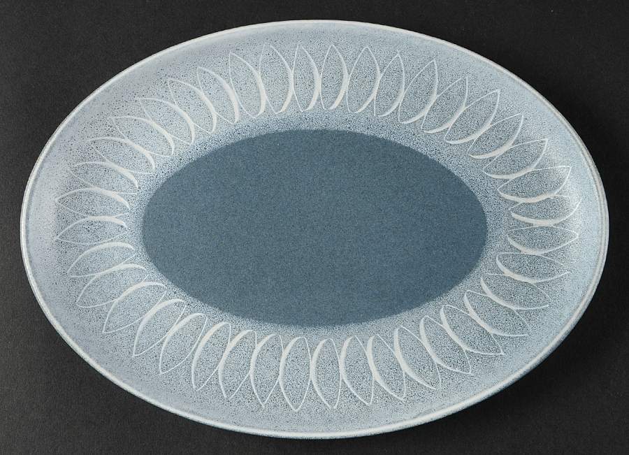 Echo Blue 9" Oval Serving Platter by Denby-Langley-1