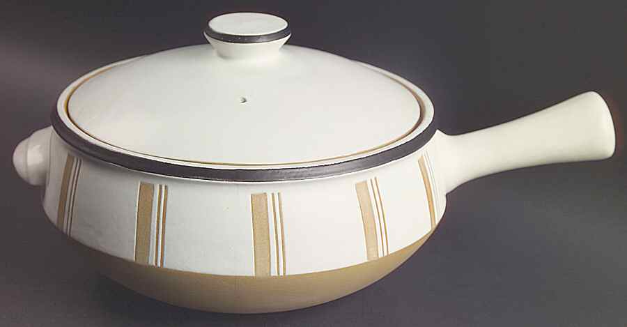 Gourmet 2.25 Qt Round Covered Casserole by Denby-Langley-1