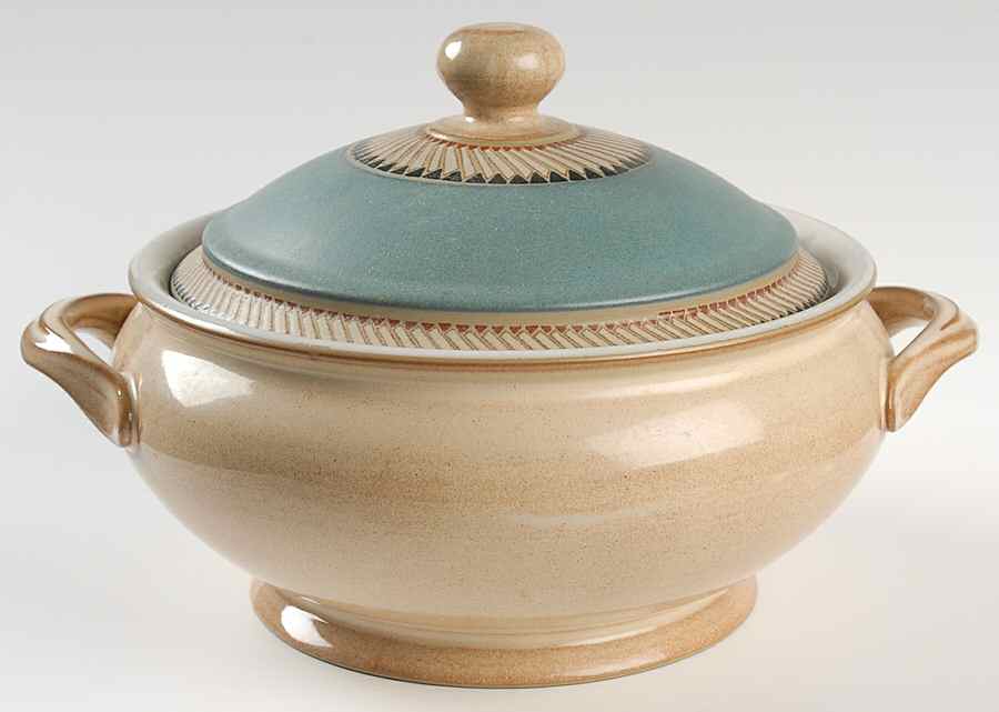 Luxor 2 Qt Round Covered Casserole by Denby-Langley-1