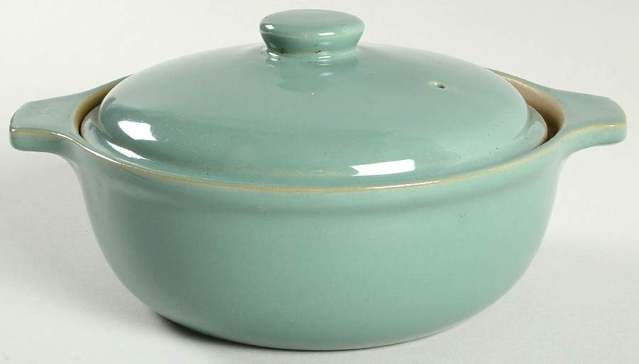 Manor Green 1.25 Qt Round Covered Casserole by Denby-Langley-1