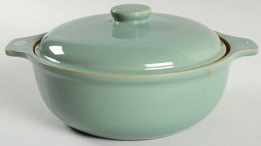 Manor Green 2.25 Qt Round Covered Casserole by Denby-Langley-1