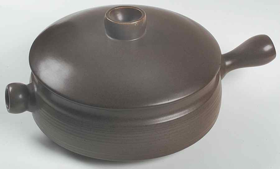 Mayflower 2 Qt Round Covered Casserole by Denby-Langley-1