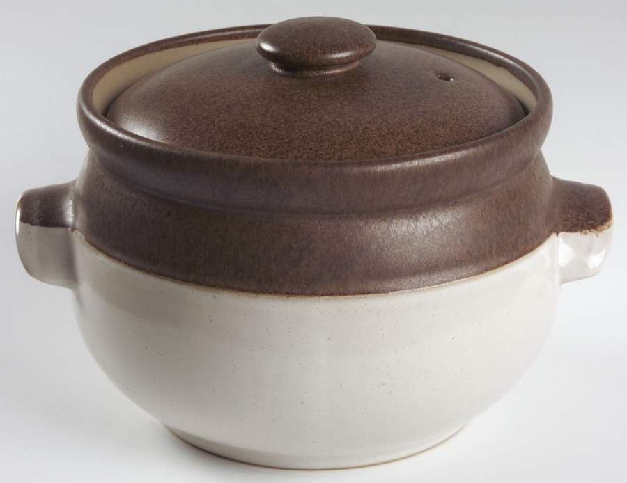 Potpourri White 2.5 Qt Round Covered Casserole by Denby-Langley-1