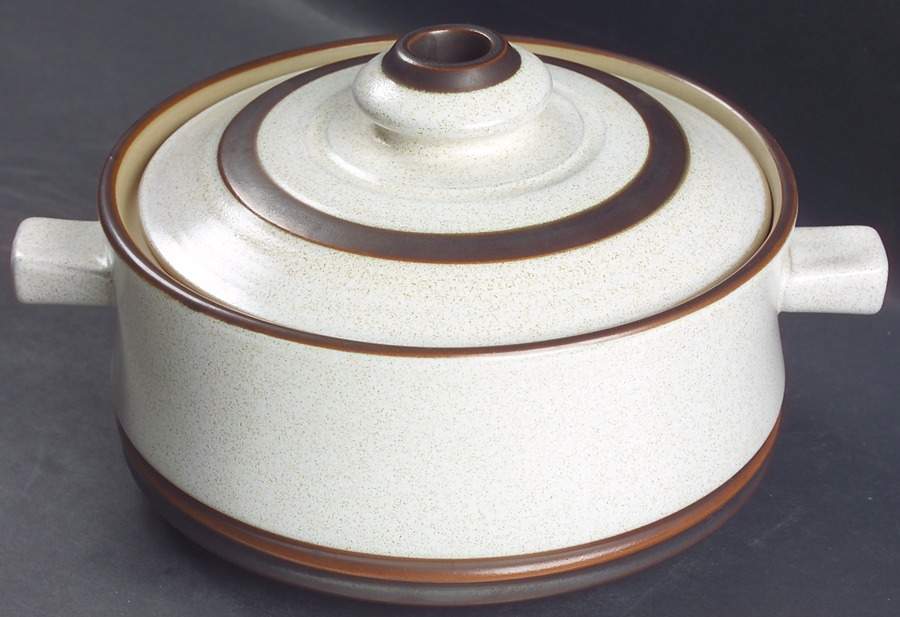 Potter's Wheel Rust Red 2.5 Qt Round Covered Casserole by Denby-Langley-1
