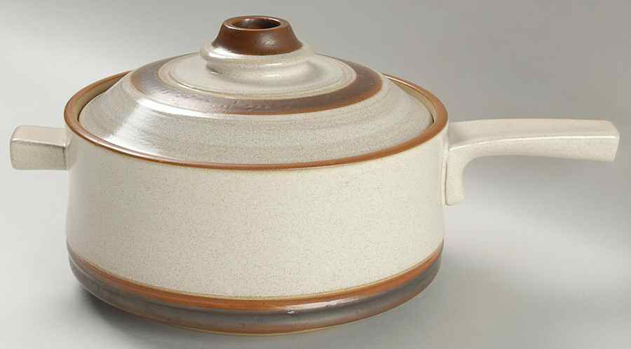 Potter's Wheel Rust Red 2 Qt Round Covered Casserole by Denby-Langley-1