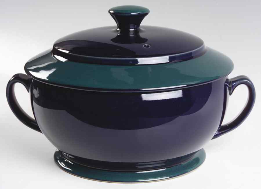 Regatta 2 Qt Round Covered Casserole by Denby-Langley-1