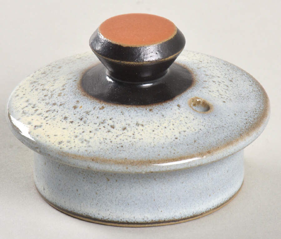 Studio Lid for Coffee Pot by Denby-Langley-1