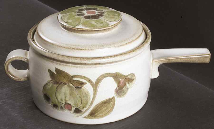 Troubadour 2.5 Qt Round Covered Casserole by Denby-Langley-1