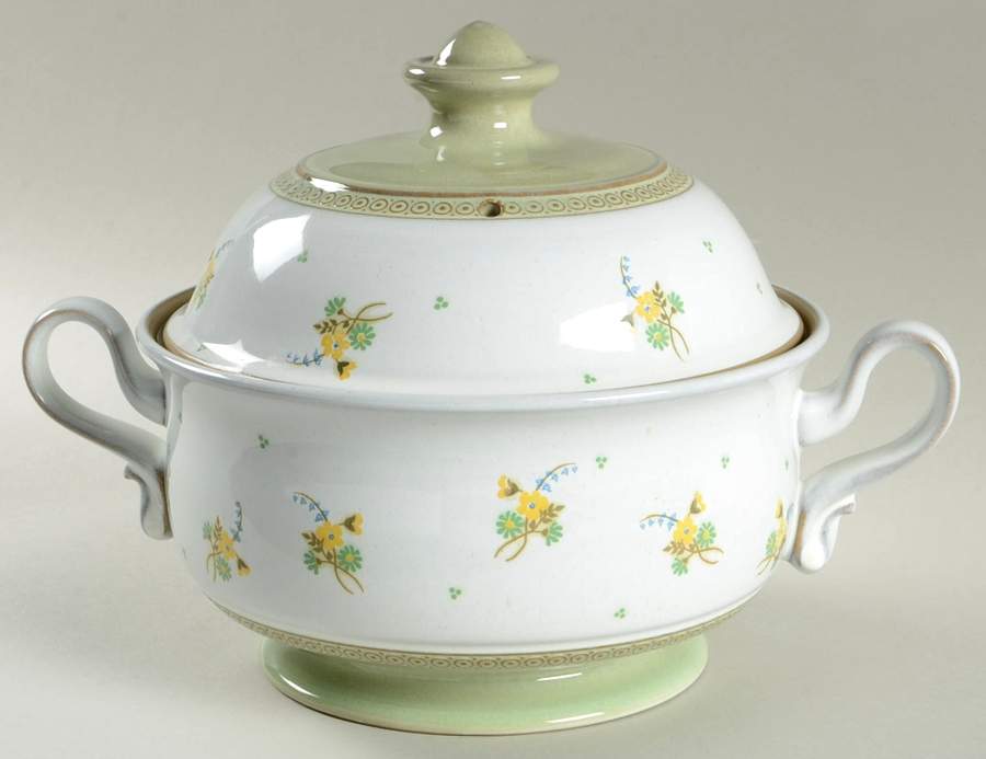 Verona 2 Qt Round Covered Casserole by Denby-Langley-1