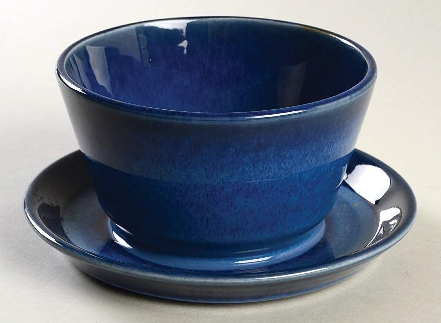 Sparta Round Gravy Boat/Attached Underplate by Desiree-1