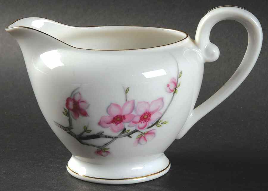 Cherry Blossom Creamer by Diamond (Japan)-1