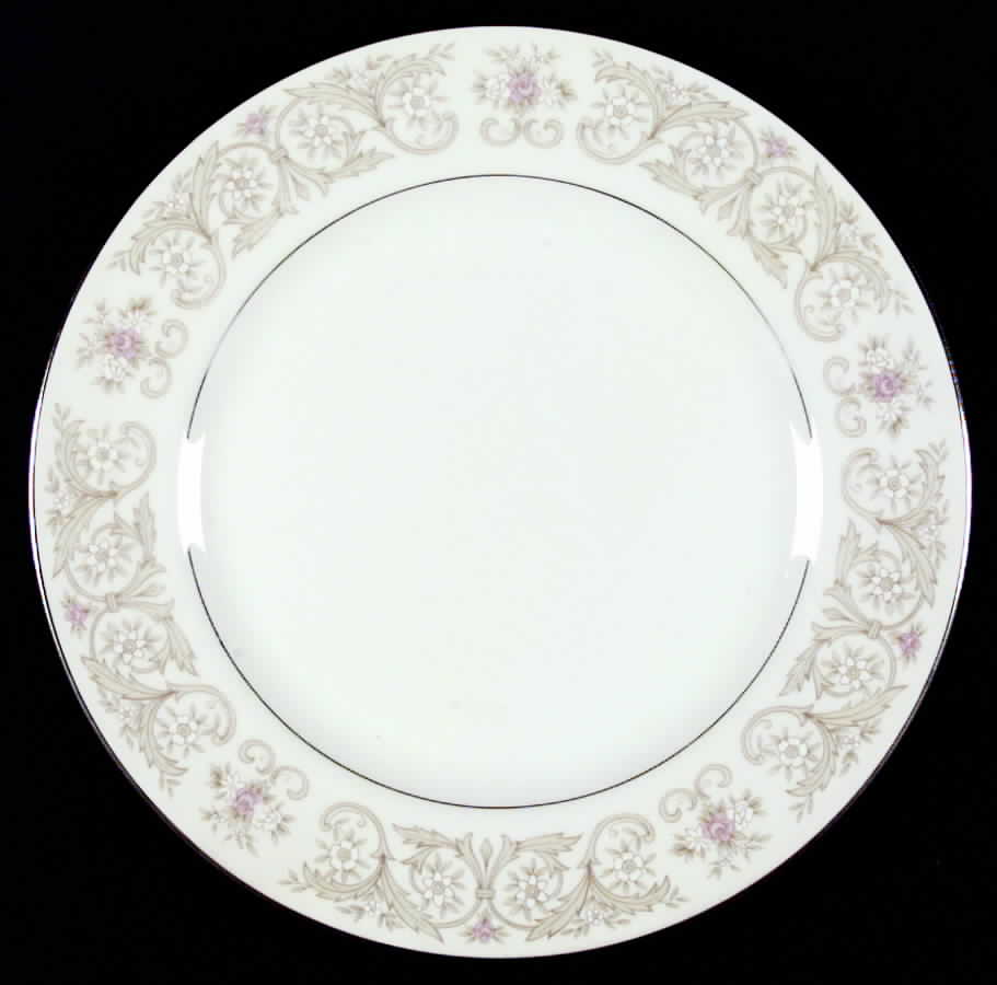 Regal Dinner Plate by Diamond (Japan)-1