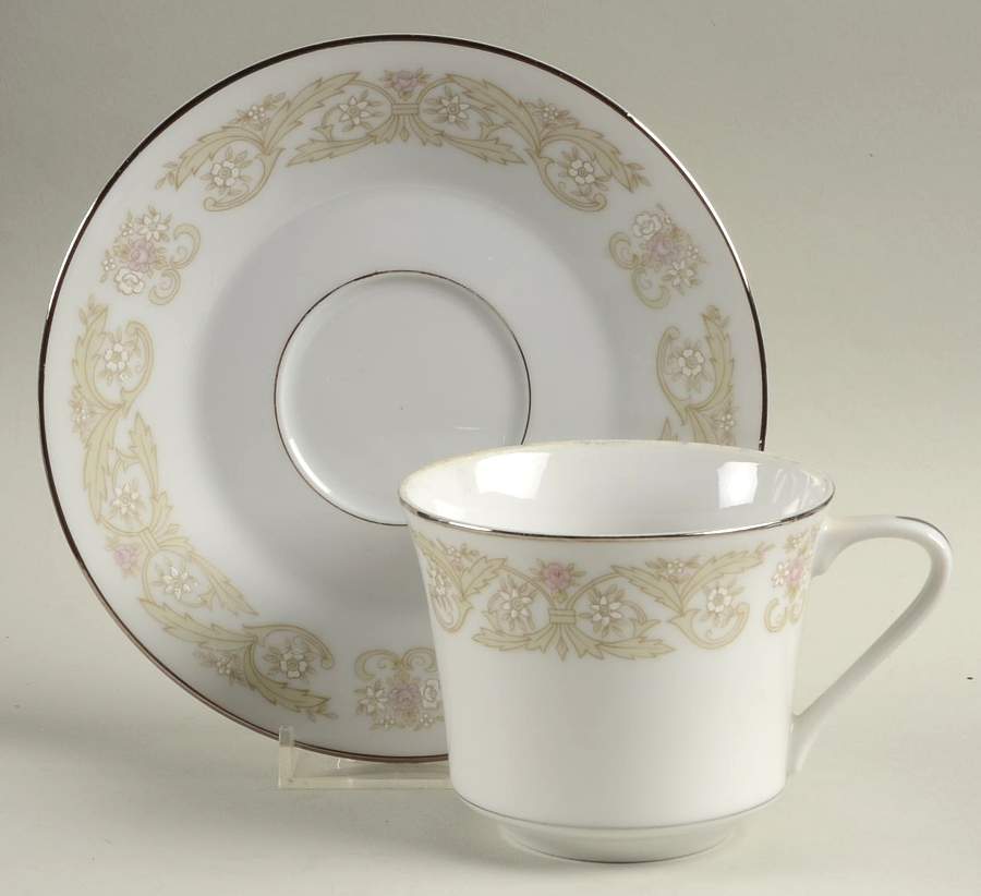 Regal Flat Cup & Saucer Set by Diamond (Japan)-1